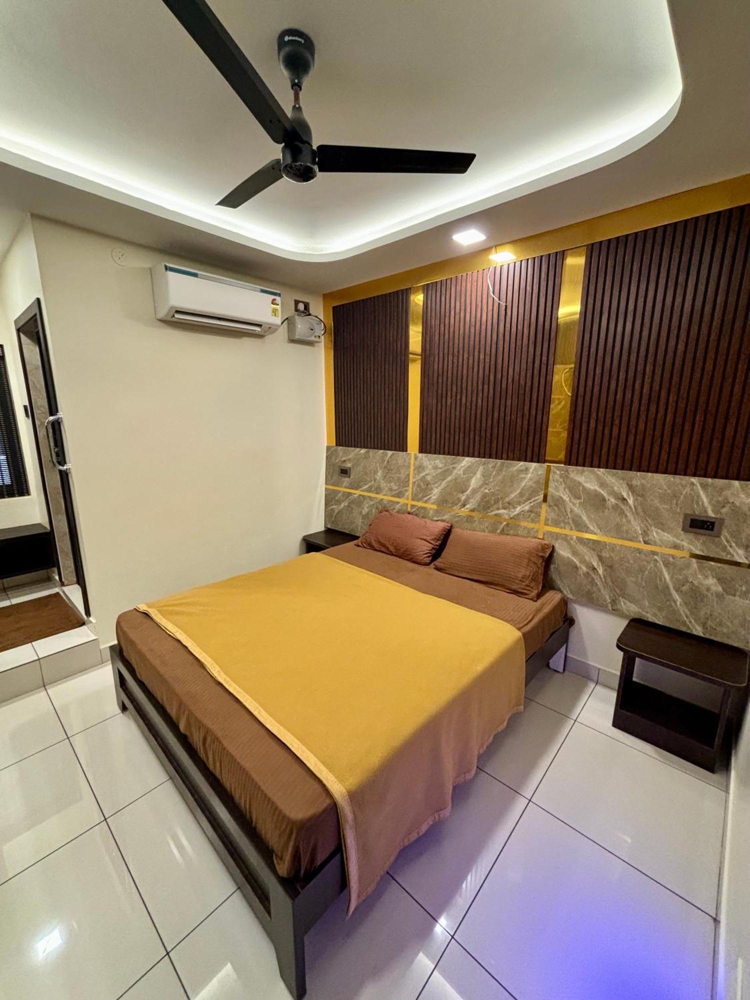 Sundar Lodge Tiruppatūr Kültér fotó